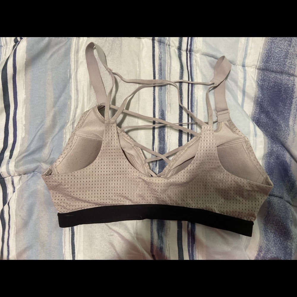 Sports bra - Picture 2 of 2